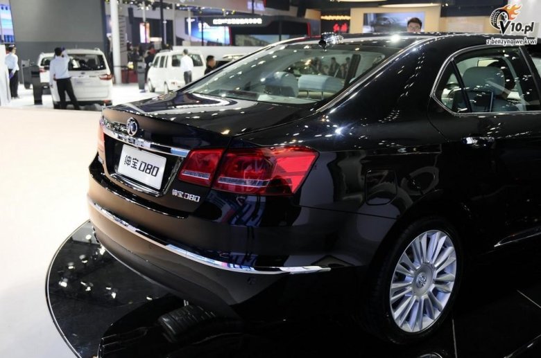 Китайский седан baic