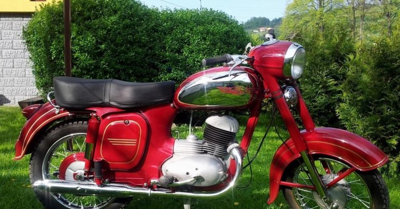 Мотоцикла ява