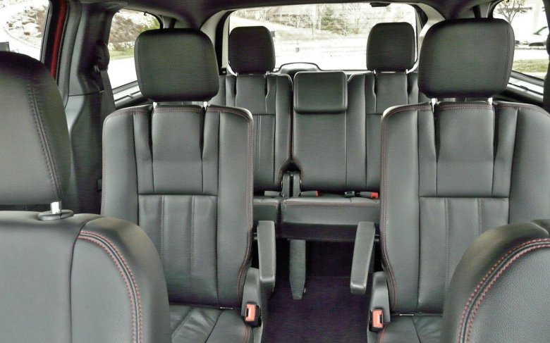 Dodge grand caravan салон
