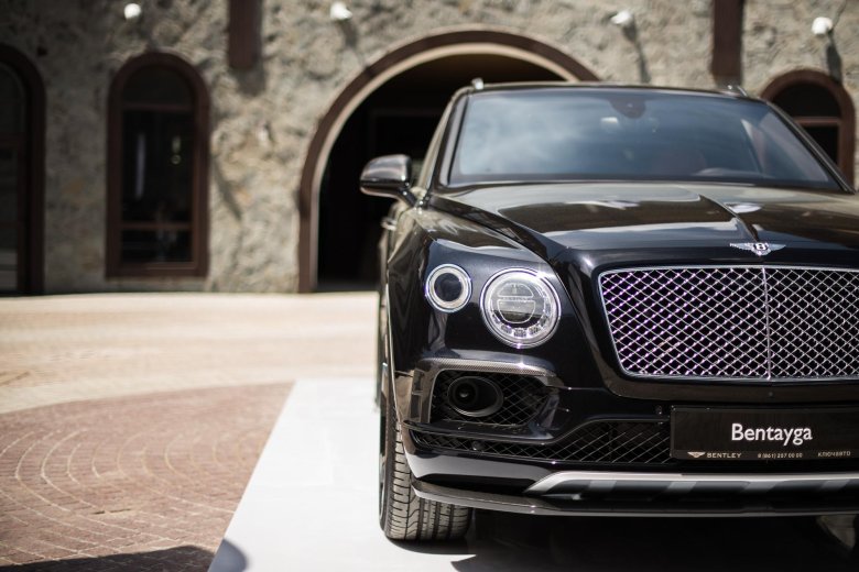 Bentley bentayga v 8
