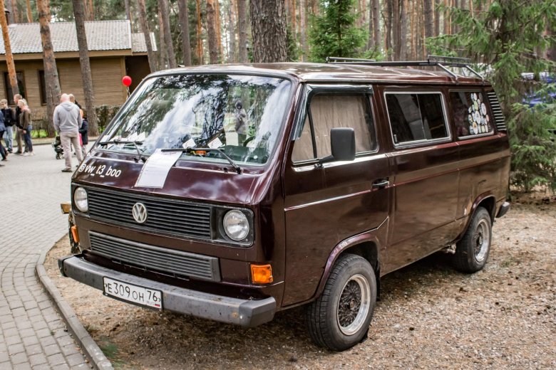 Старый микроавтобус фольксваген