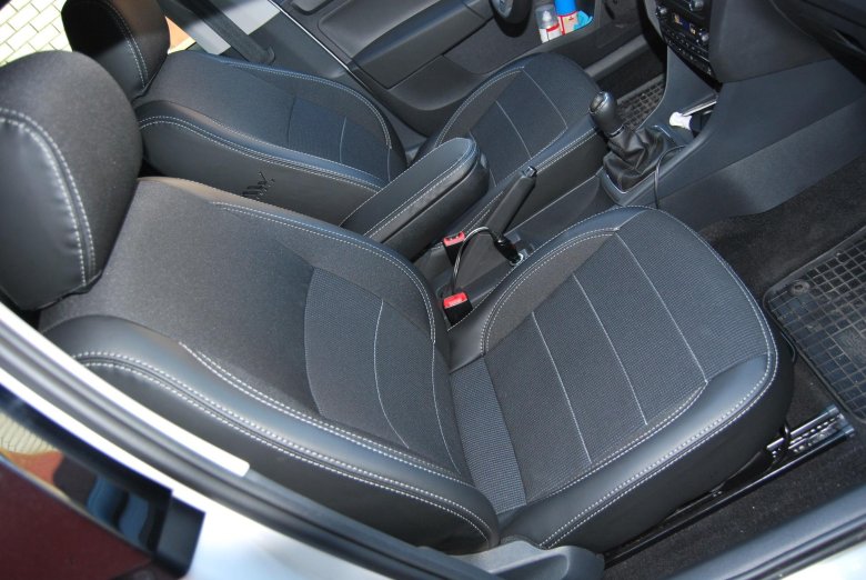 Чехлы на шкода рапид