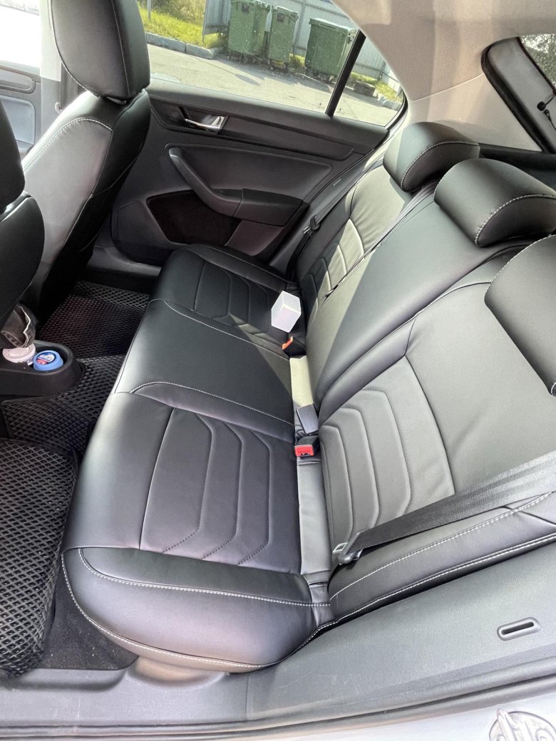 Чехлы шкода рапид 2021