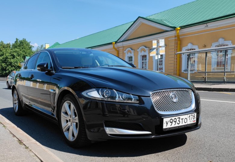 Jaguar xf 2012