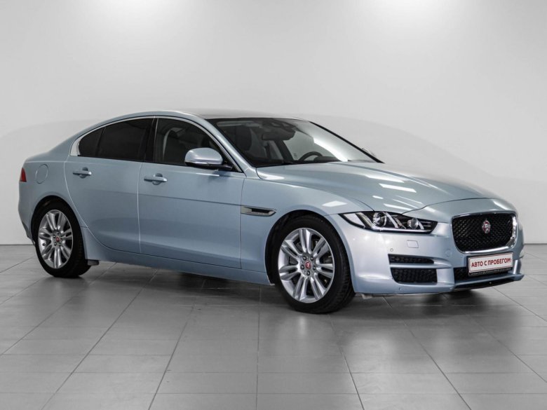 Jaguar xe 2015
