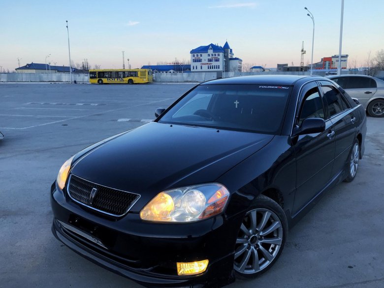 Тойота марк 110 черный