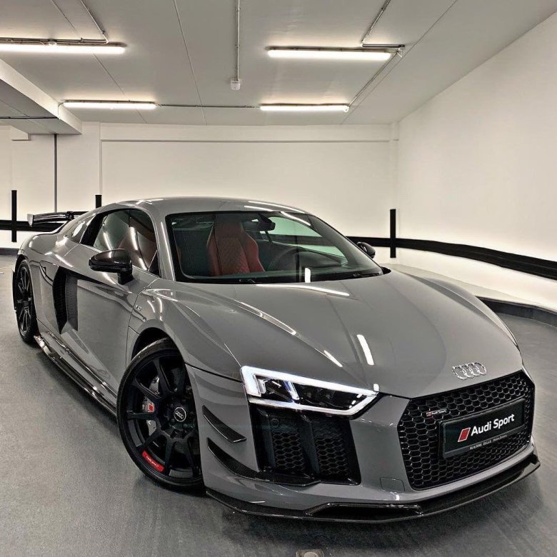 Audi r 8 sport