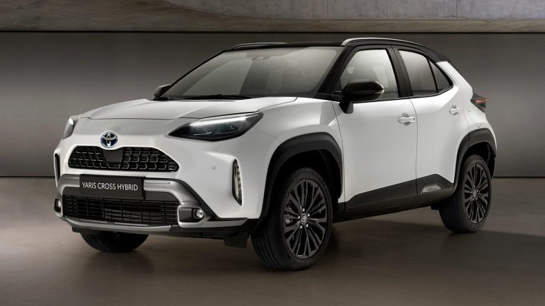 Toyota yaris cross hybrid