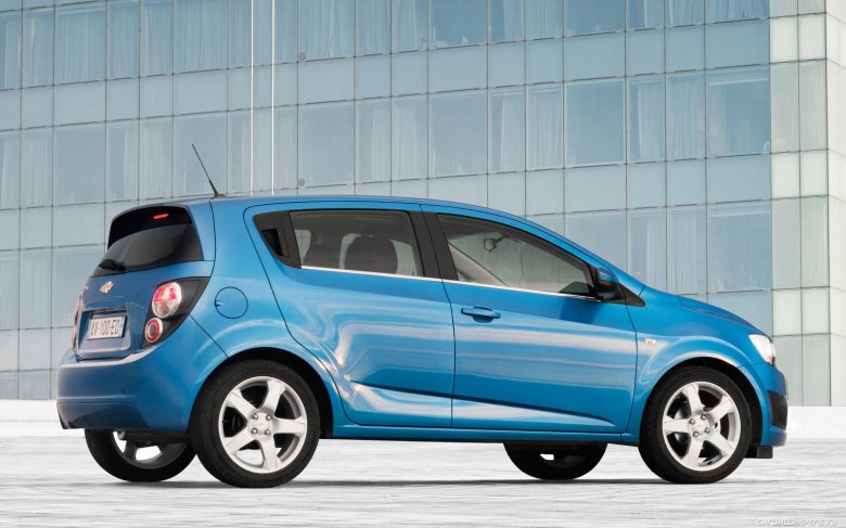 Chevrolet aveo hatchback