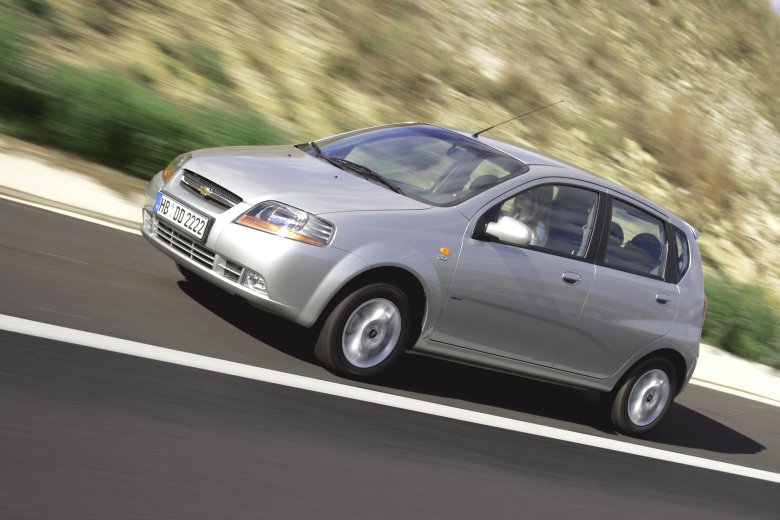 Шевроле авео т200 хэтчбек