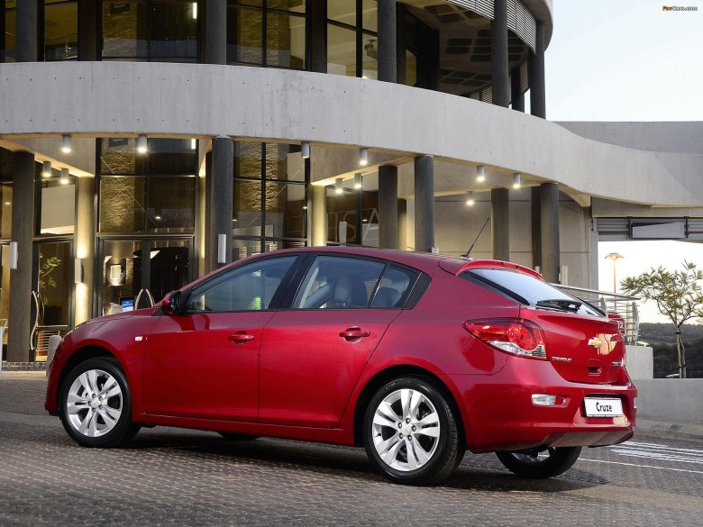Chevrolet cruze hatchback 2012