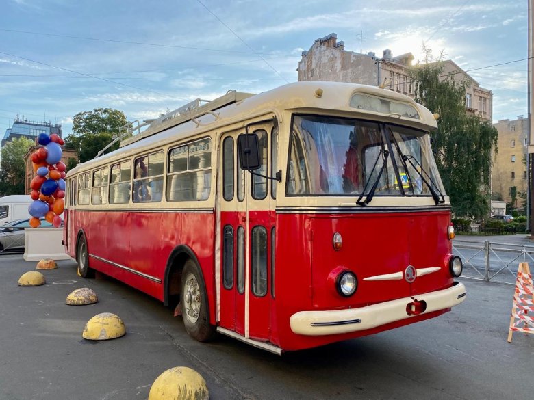 Троллейбус шкода 9тр гармошка