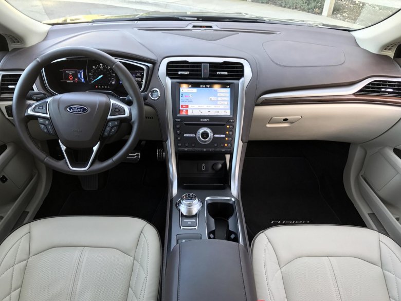2012 ford fusion hybrid interior