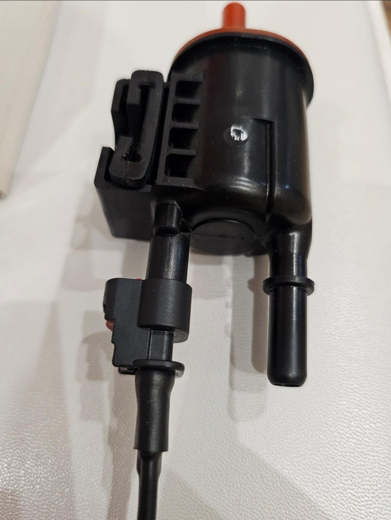 Клапан продувки адсорбер