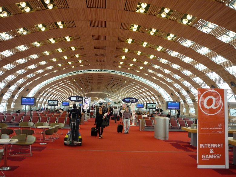 Парижа шарль де голль