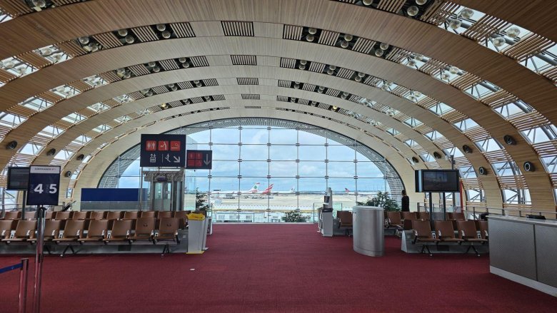 Аэропорт парижа шарль де голль