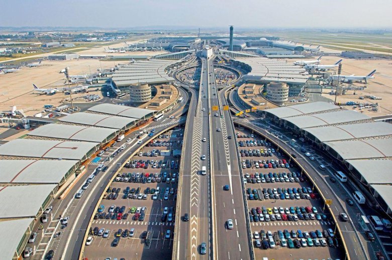 Charles de gaulle airport terminal 2