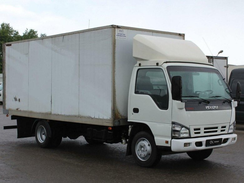 Грузовой фургон исузу белый