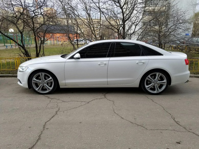 Audi a6 c6 белая