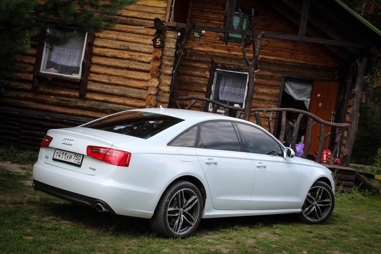 Ауди а6 с6 белая