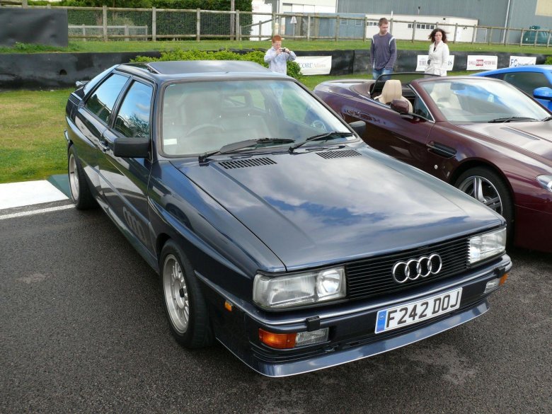 Audi 100 quattro