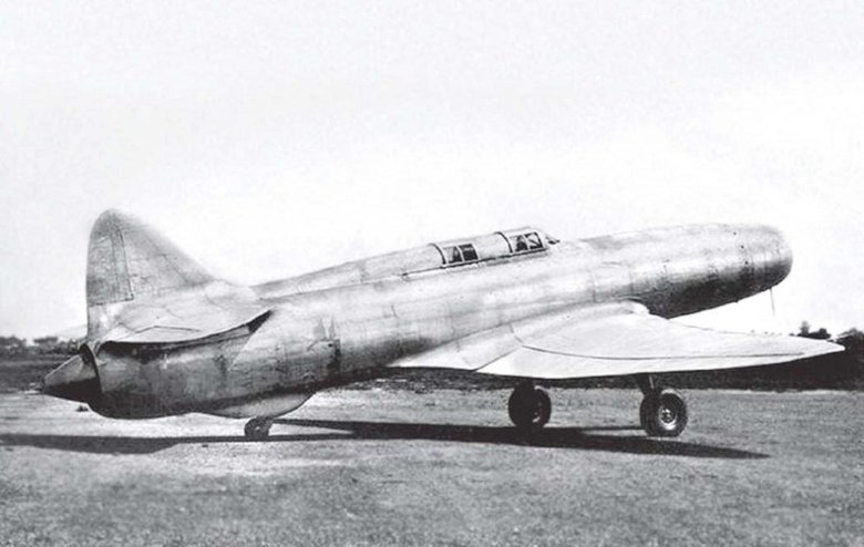 Первые реактивные самолеты