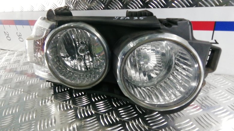 Фара правое