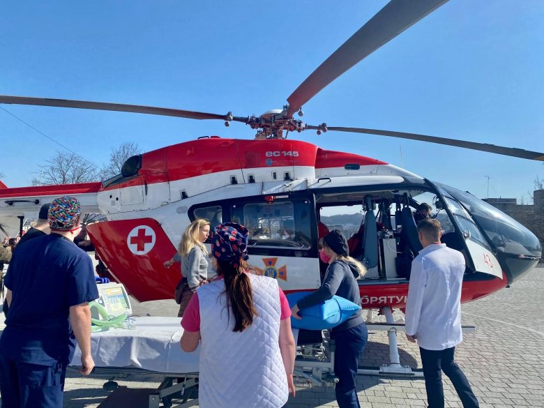 Медицинский вертолет