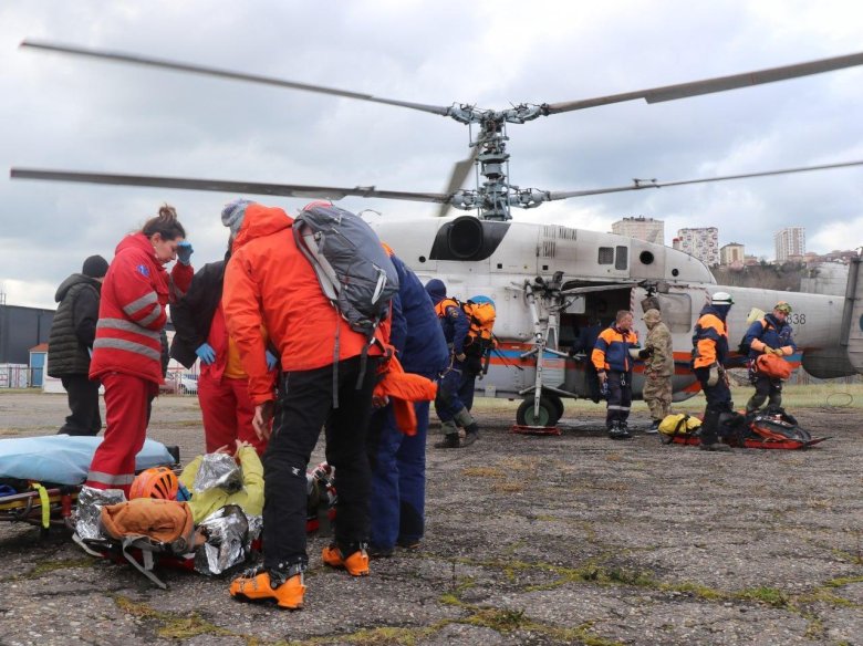 Спасательный вертолет мчс