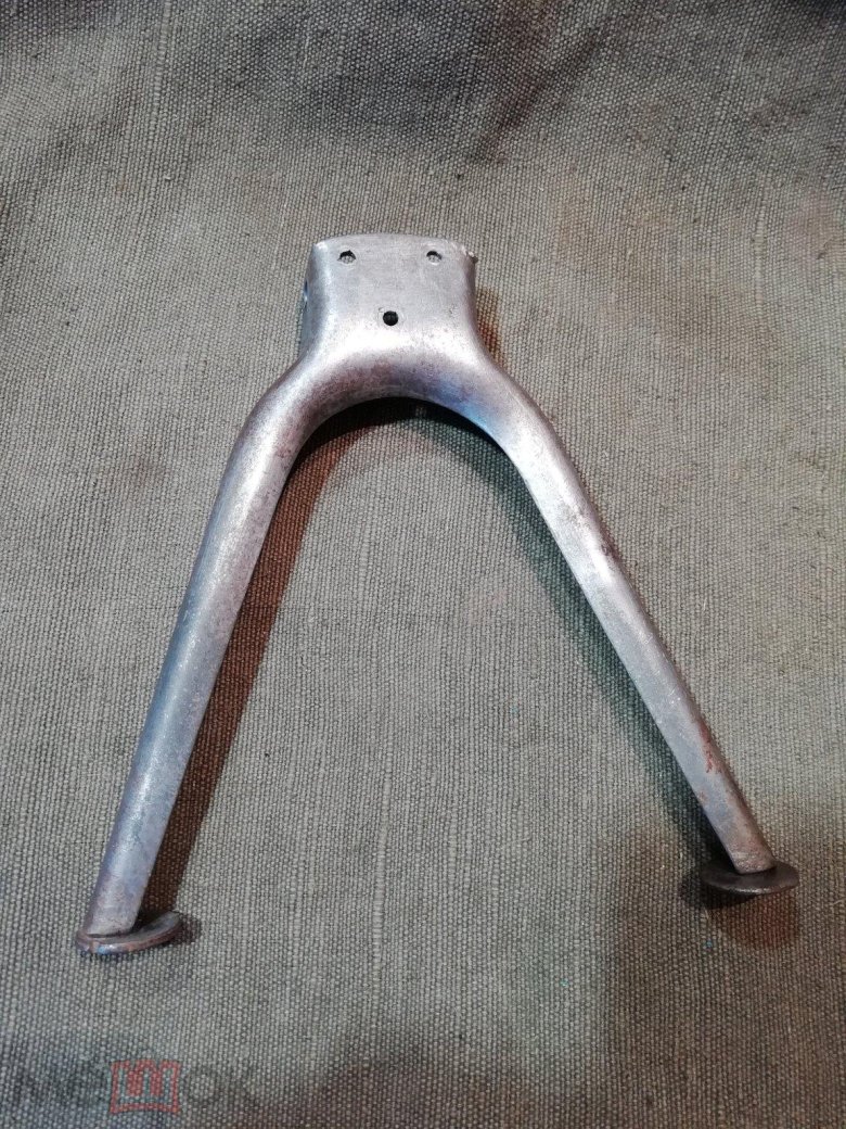 Центральная подножка для мопеда дельта