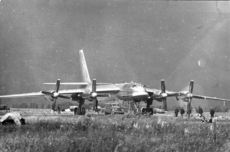 Ту 95 бомбардировщик