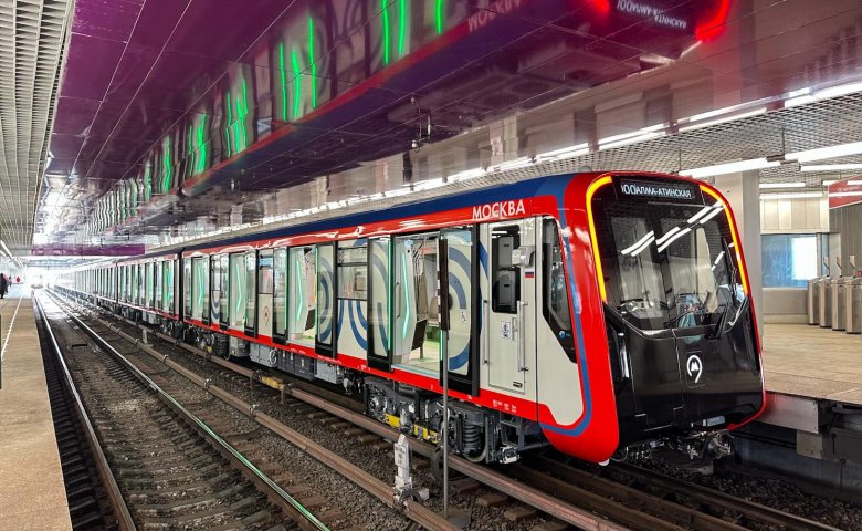 Метропоезд москва 2024