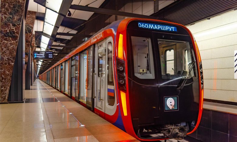 Поезд метро москва 2020