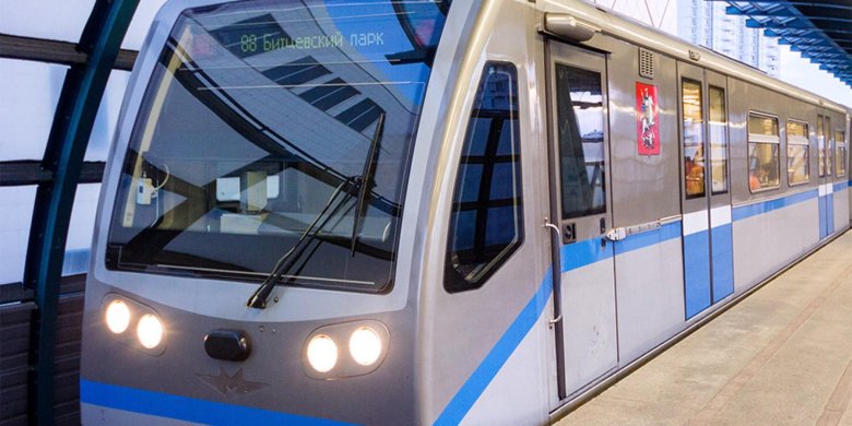 Метропоезд русич москва