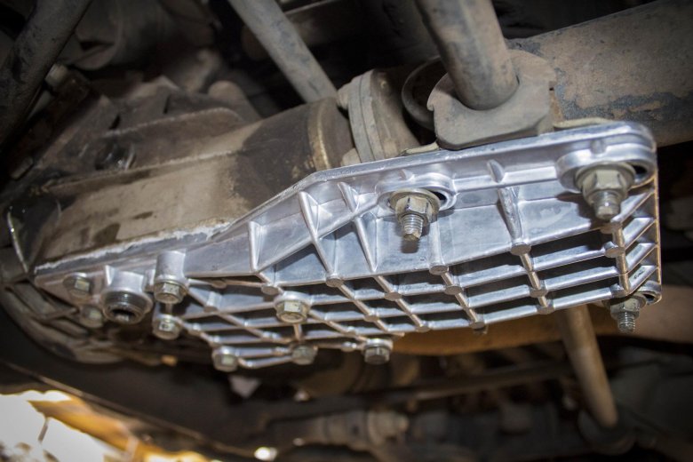 Поддон переднего моста нива 21214