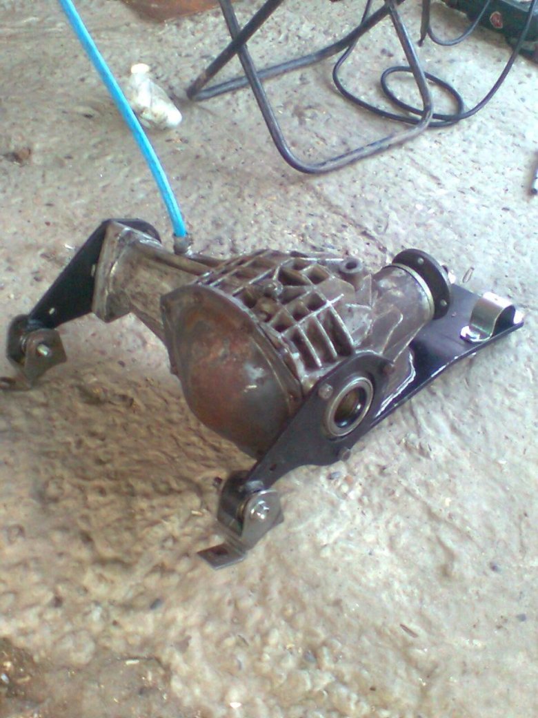 Крепление редуктора переднего моста нива 2121