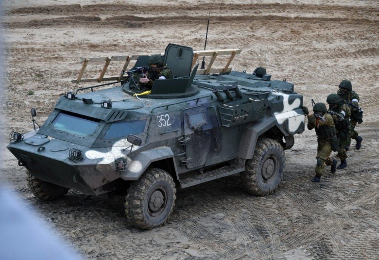 Кайман белорусский броневик