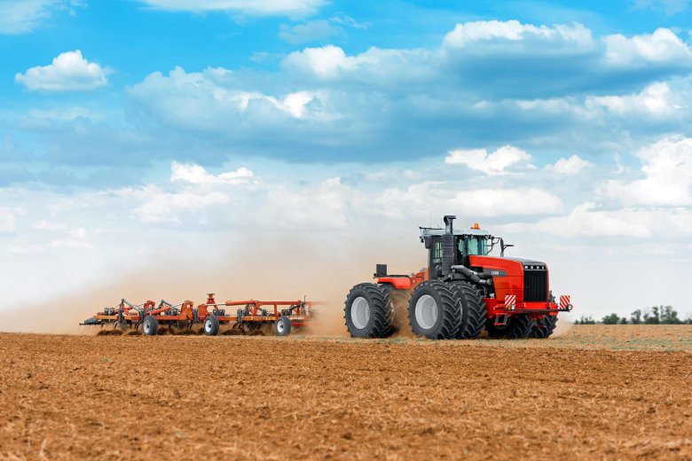 Трактор ростсельмаш 2400