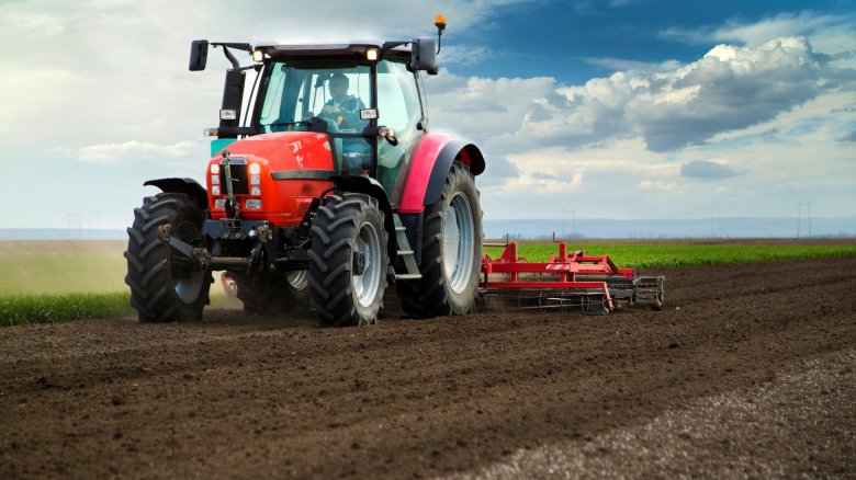 Трактор сельскохозяйственный