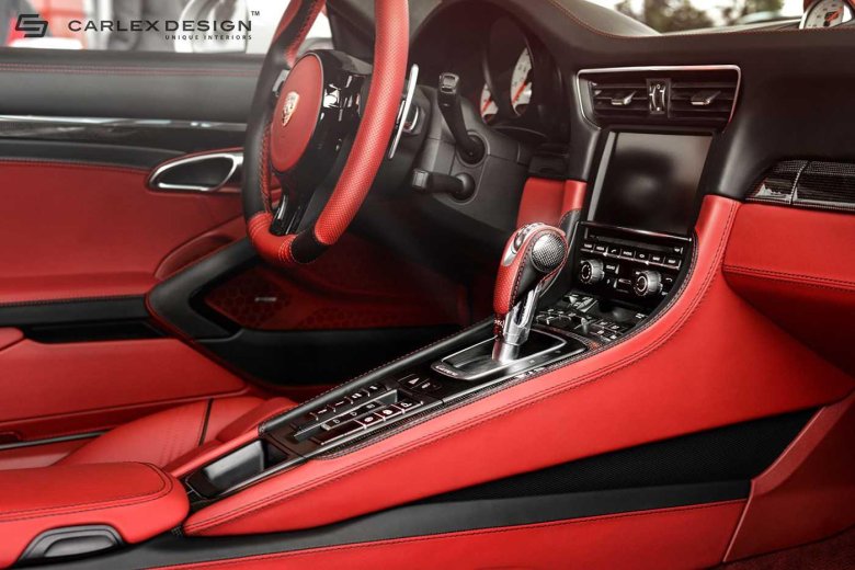 Красный салон порше 911