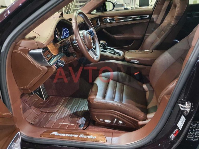 Порше панамера турбо салон