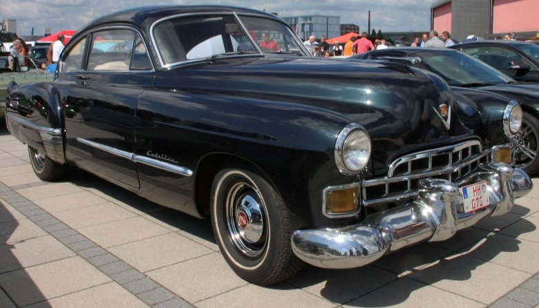 Cadillac series 62 sedan