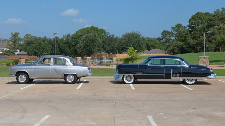 Cadillac fleetwood series 60