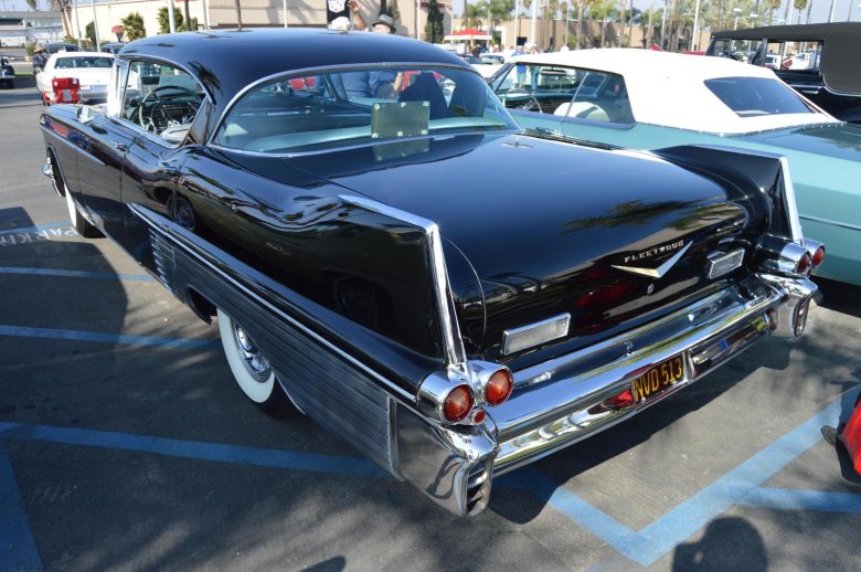 Cadillac fleetwood 60 special