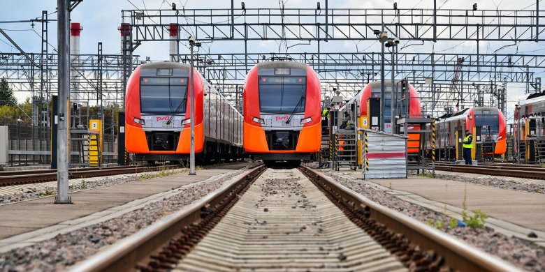 Электропоезд ласточка синара