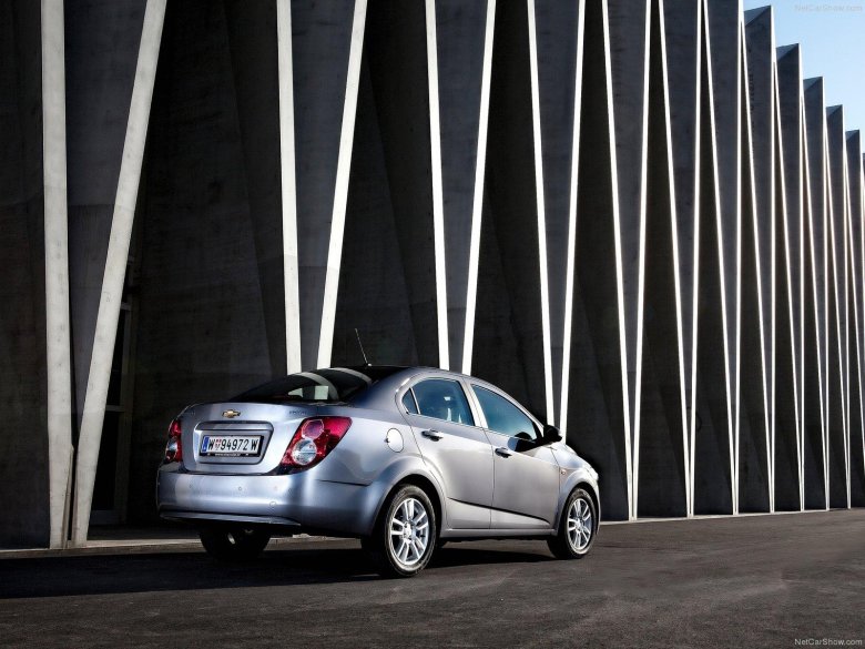 Chevrolet aveo седан 2013