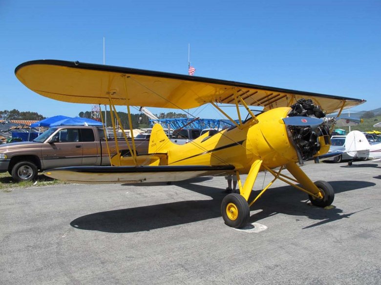 Самолет биплан