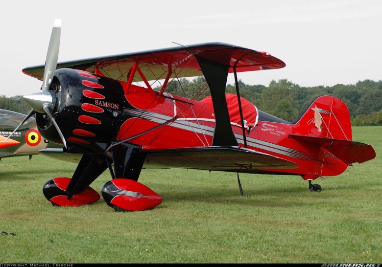 Самолет pitts special