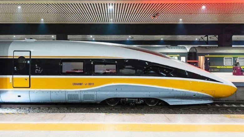 Новый скоростной поезд