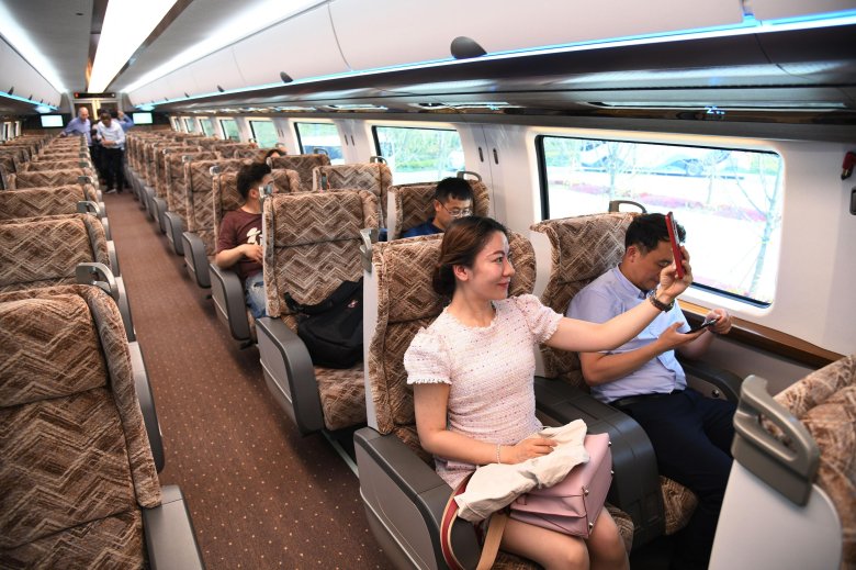 Китайский поезд маглев